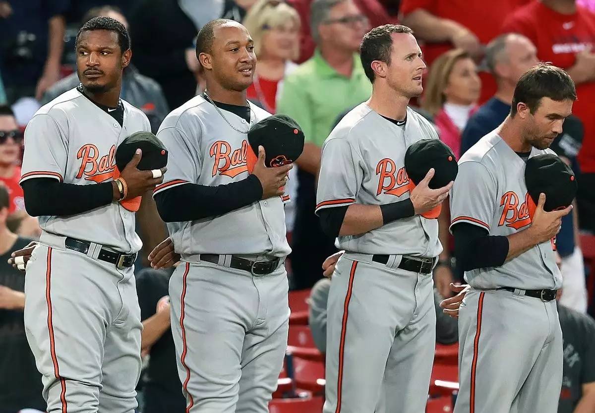 PANDA SPORTS官网-荷甲赛程吃紧，克里夫兰骑士冲刺阶段绝杀压哨，球迷炸锅，阵容厚度经受考验(荷甲最新战报特温特)